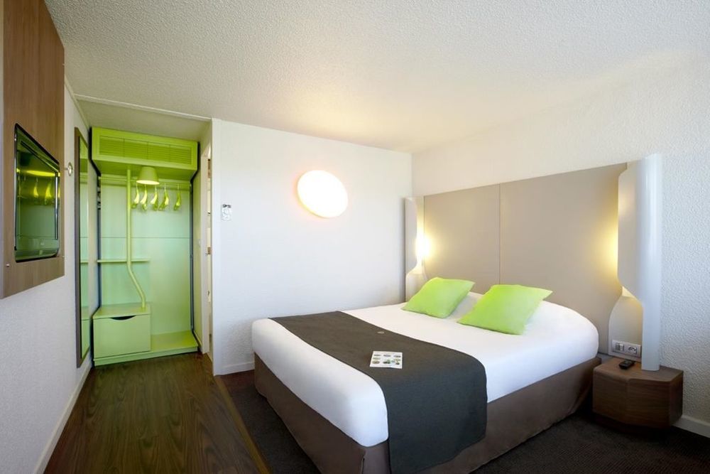 Campanile Orleans Ouest ~ La Chapelle-St-Mesmin Hotel Room photo