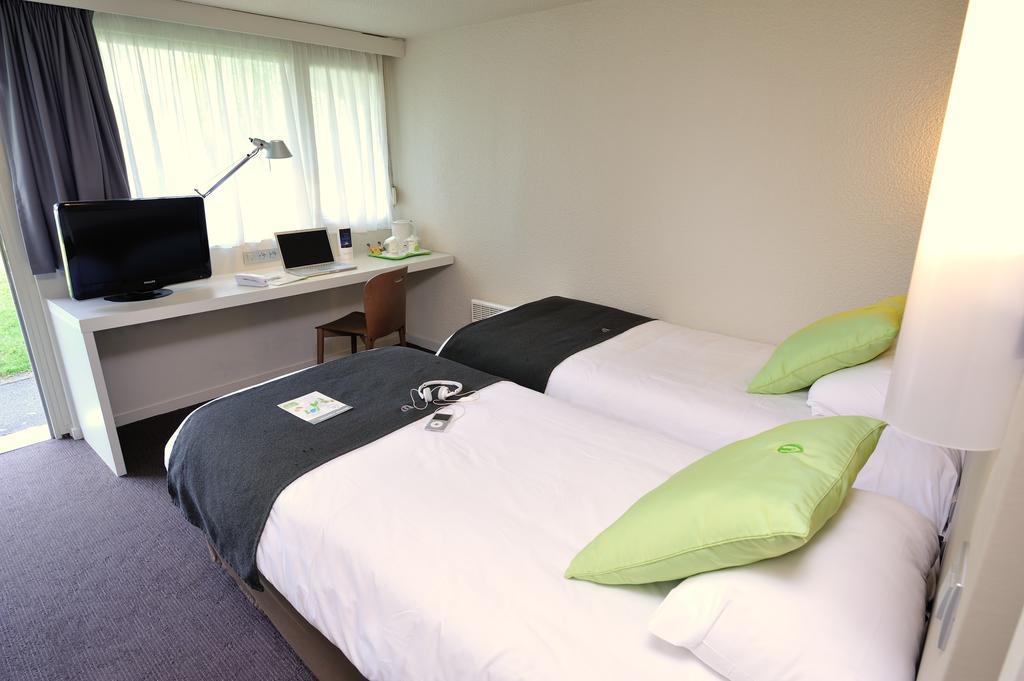 Campanile Orleans Ouest ~ La Chapelle-St-Mesmin Hotel Room photo